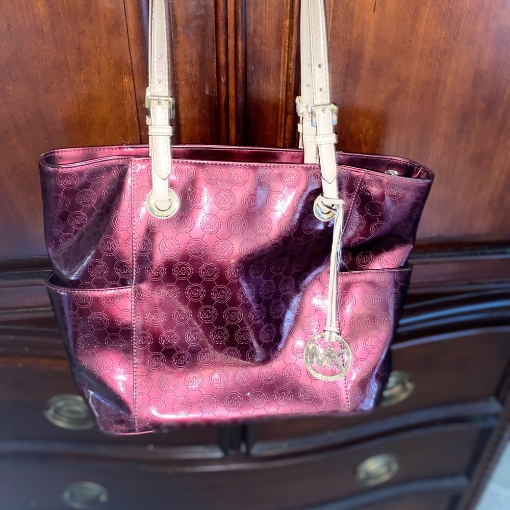 Michael Kors Bundle! Tote, Satchel, Clutch, Walle… - image 1